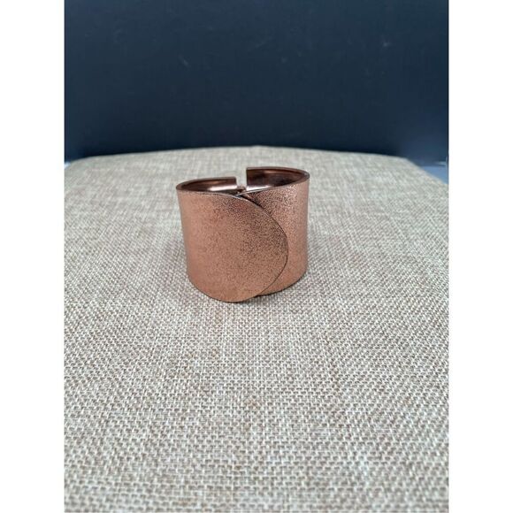 JewelMint Vintage Copper Clamper Bracelet Mid Century Copper Hinged Cuff Bracele - Picture 8 of 8